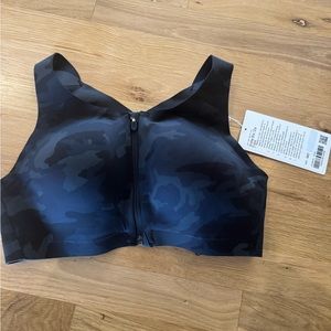 Lululemon Enlite Front-Zip Bra 36D
High Support